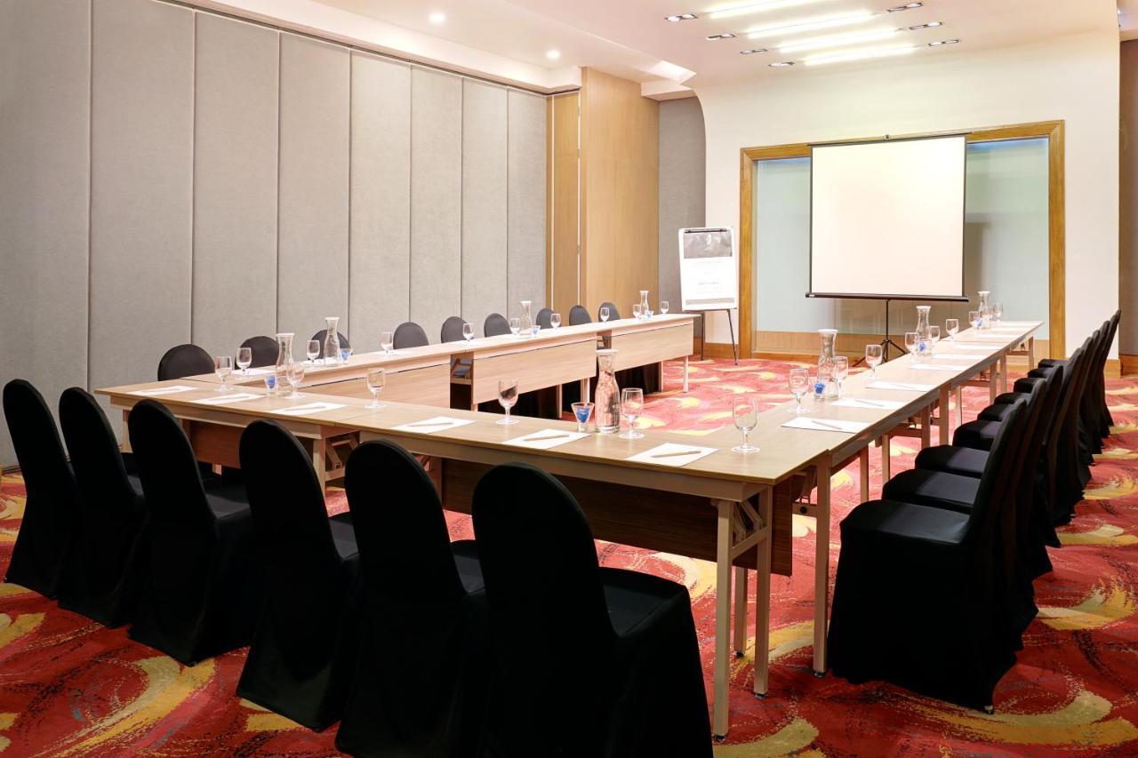 Mercure Bandung Nexa Supratman Exterior foto